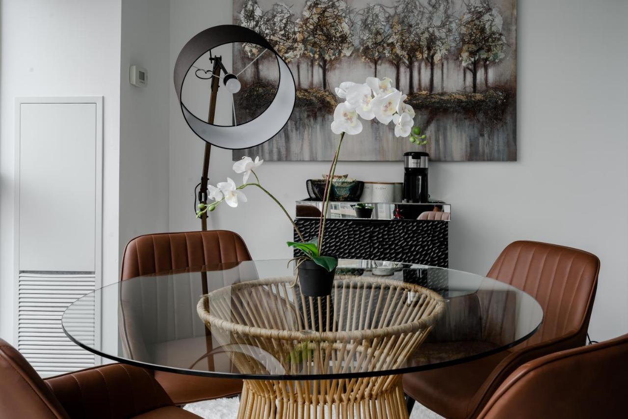 The Perfect Getaway Apartamento Toronto Exterior foto