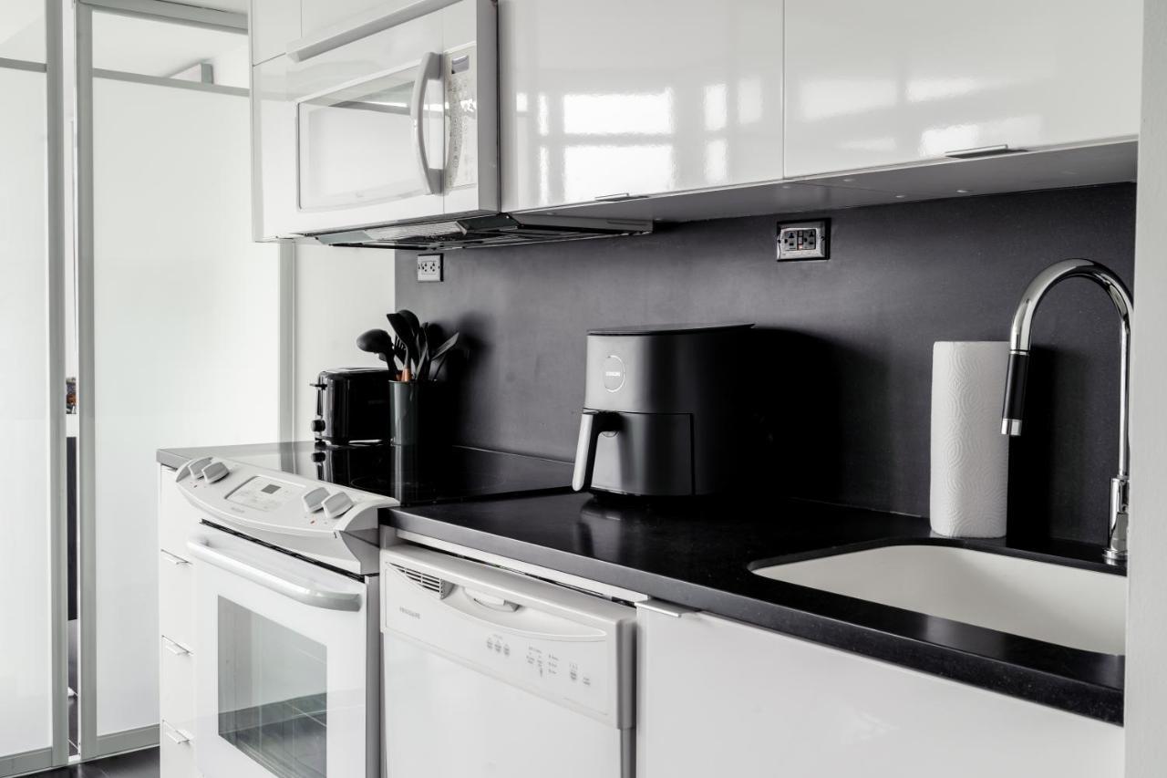 The Perfect Getaway Apartamento Toronto Exterior foto