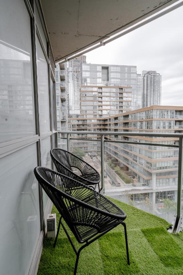 The Perfect Getaway Apartamento Toronto Exterior foto