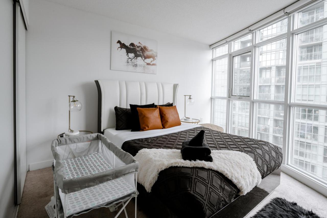 The Perfect Getaway Apartamento Toronto Exterior foto