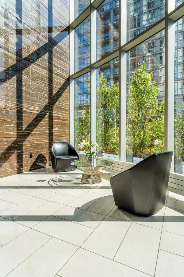 The Perfect Getaway Apartamento Toronto Exterior foto